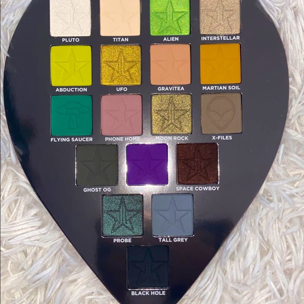 J* alien pallet